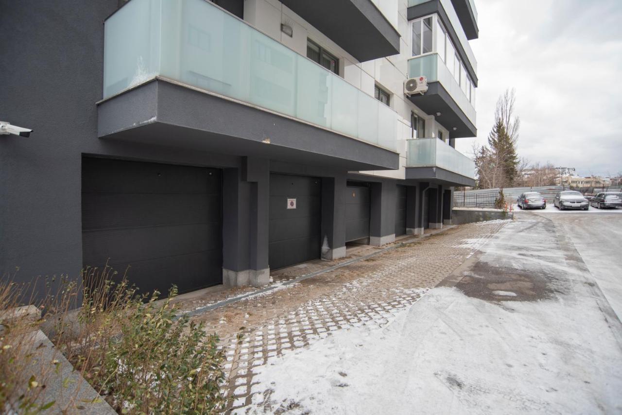 Sunny & Stylish Brand New 2Bdr Apartment + Parking صوفيا المظهر الخارجي الصورة